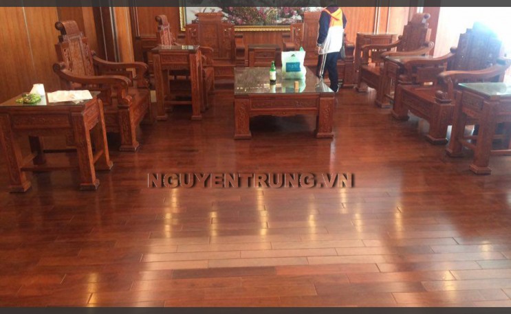 Bật mí cách bảo quản sàn gỗ tự nhiên căm xe tốt nhất